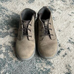 UGG - TODDLERS CANOE WEATHER SHOES size 12